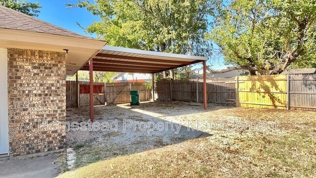 Building Photo - 10200 N Military Ave