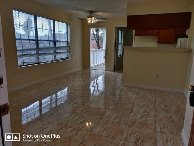 Building Photo - 2750 Holly Hall St