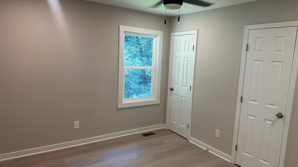 Building Photo - 2071 W Flat Shoals Ter