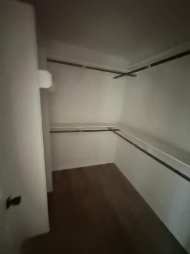 Building Photo - 3 bedroom, 2 bath