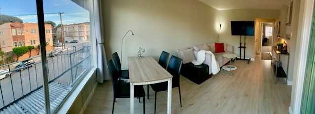 Building Photo - 1585 10th Ave