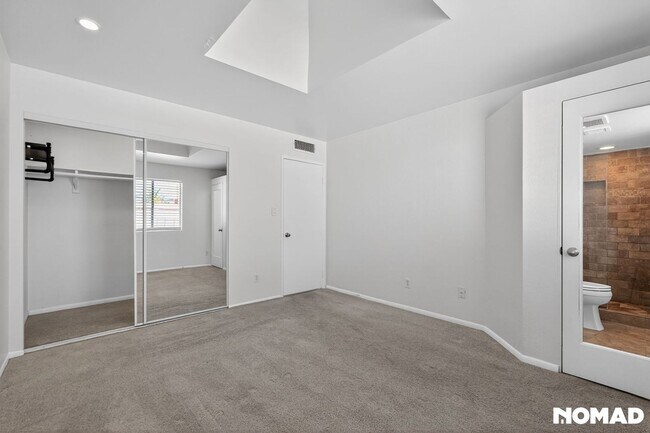 Building Photo - Charming 4BR House in Phoenix