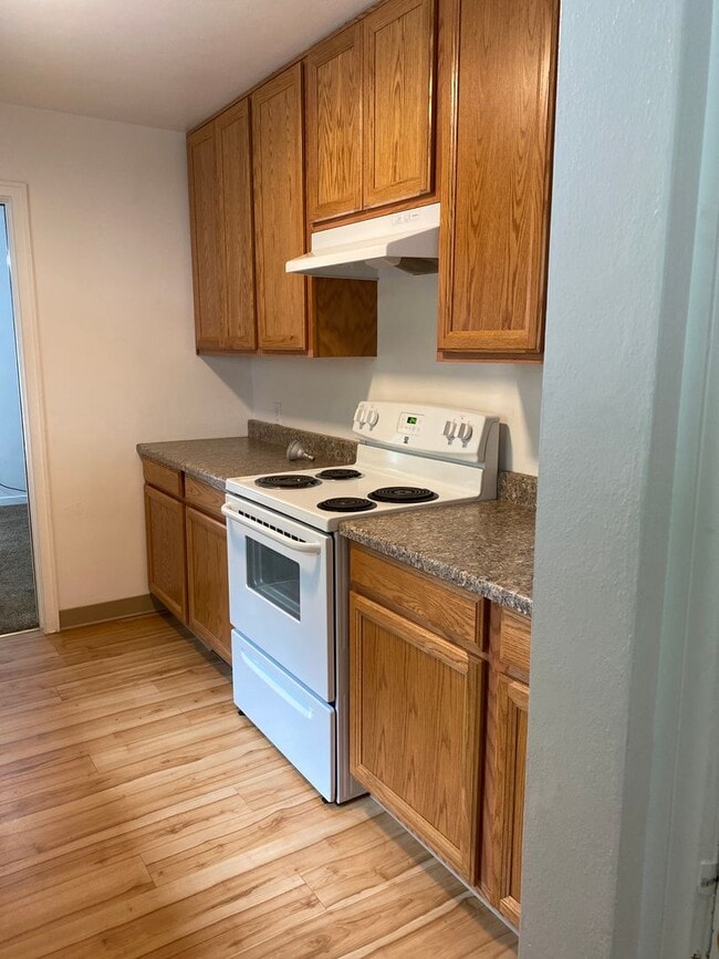 Building Photo - 1040 NE Alfred Ln