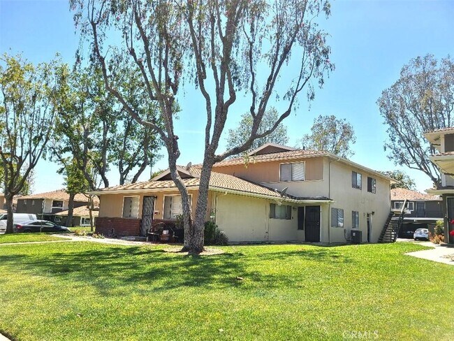 Building Photo - 139 Sinclair Ave