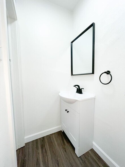 Building Photo - 709-711 Industry St