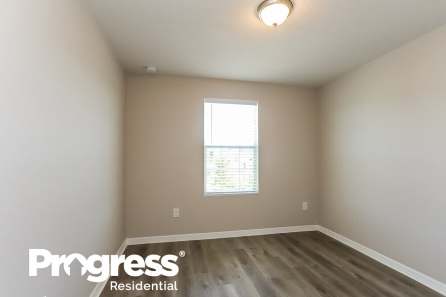 Building Photo - 11929 Grand Kempston Dr