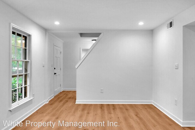 Building Photo - 3 br, 2.5 bath House - 2742 Creekbed Lane