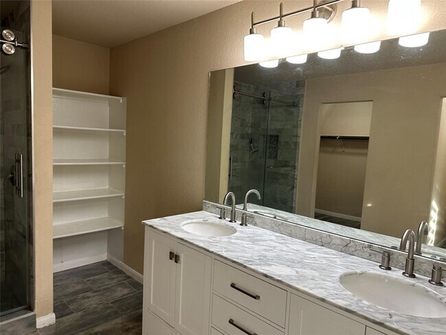 Building Photo - 3505 Stephans St