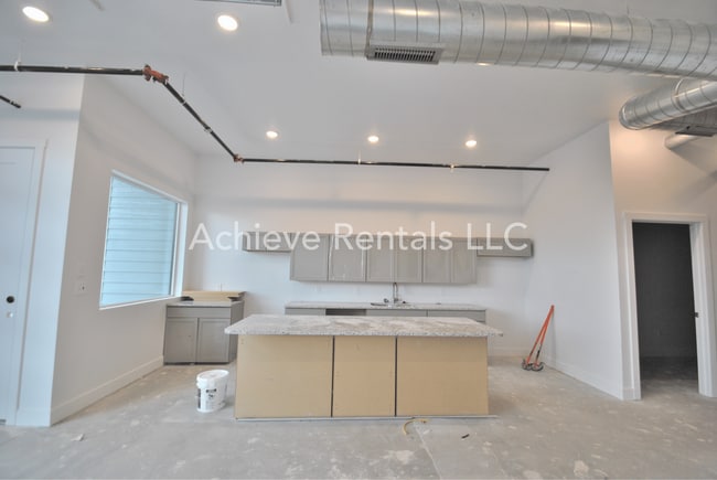 Building Photo - Westfield Lofts - Bay 1