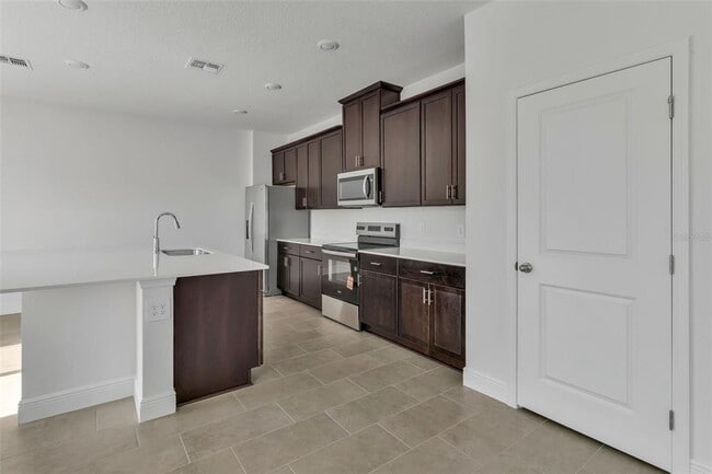 Building Photo - 1848 Archer Dr