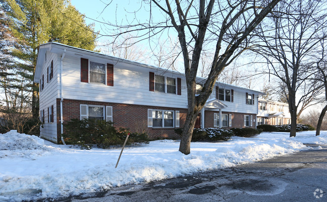 Primary Photo - Pioneer Valley Apartments