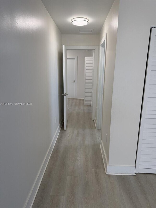 Building Photo - 10384 SW 173rd St