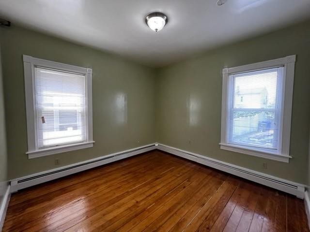 Building Photo - 362 Lonsdale Ave