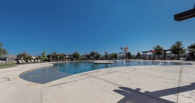 Building Photo - New Rental Alert! 2 Weeks Free Rent with 15 Month Lease