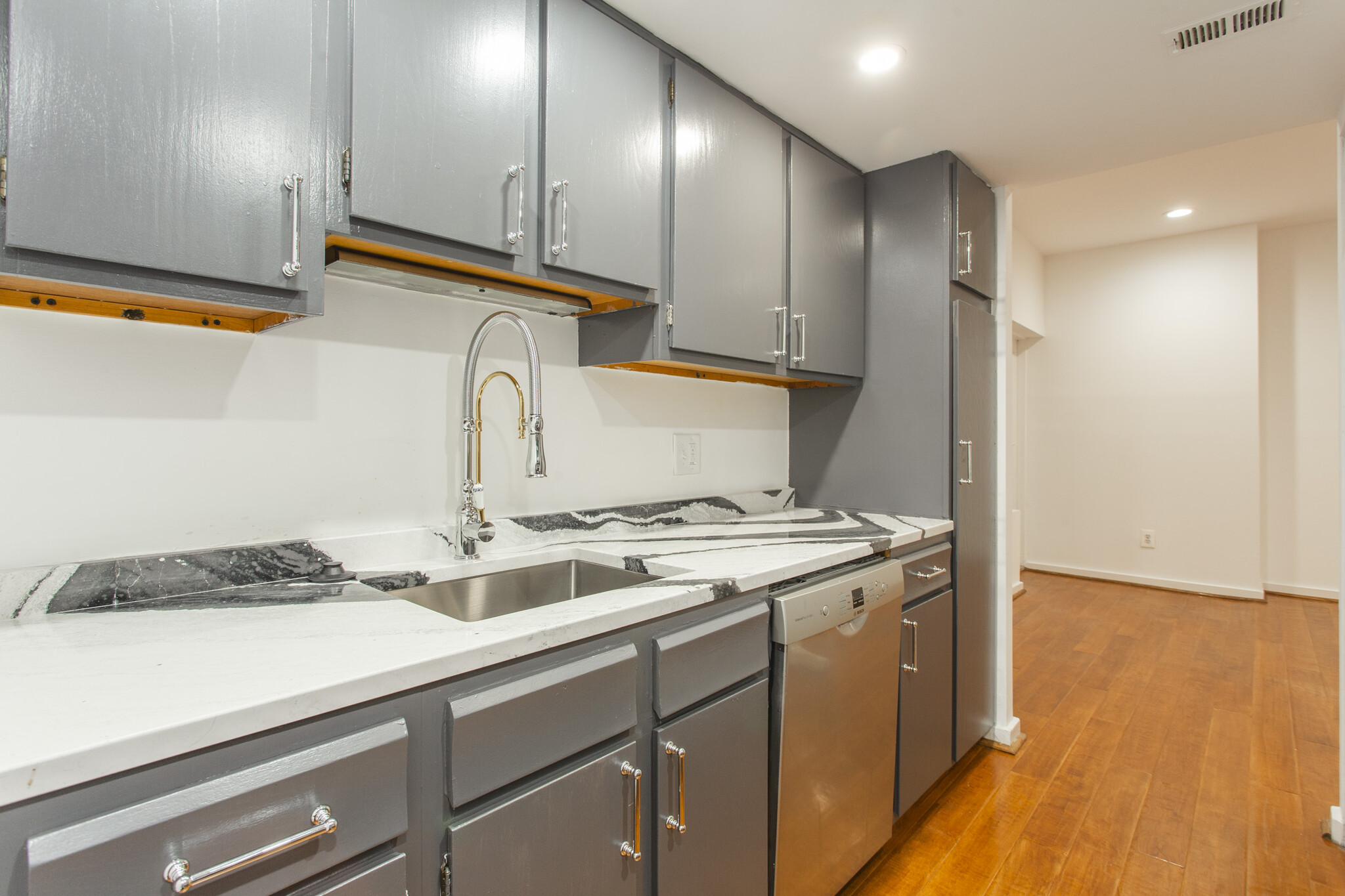 Kitchen - 1035 Spruce St