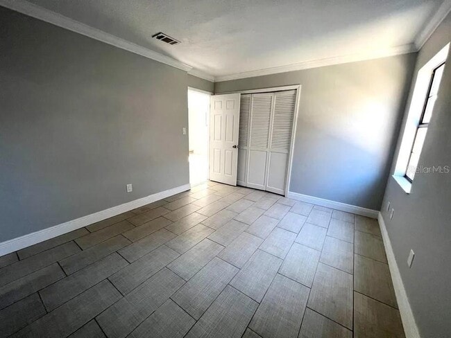 Building Photo - 453 Hemlock St