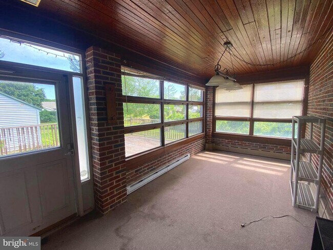 Building Photo - 812 E Baltimore Pike