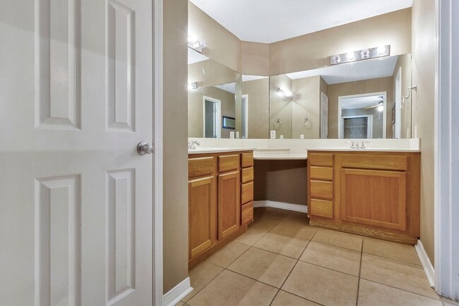 Building Photo - 3 bedroom in Ft Walton!!