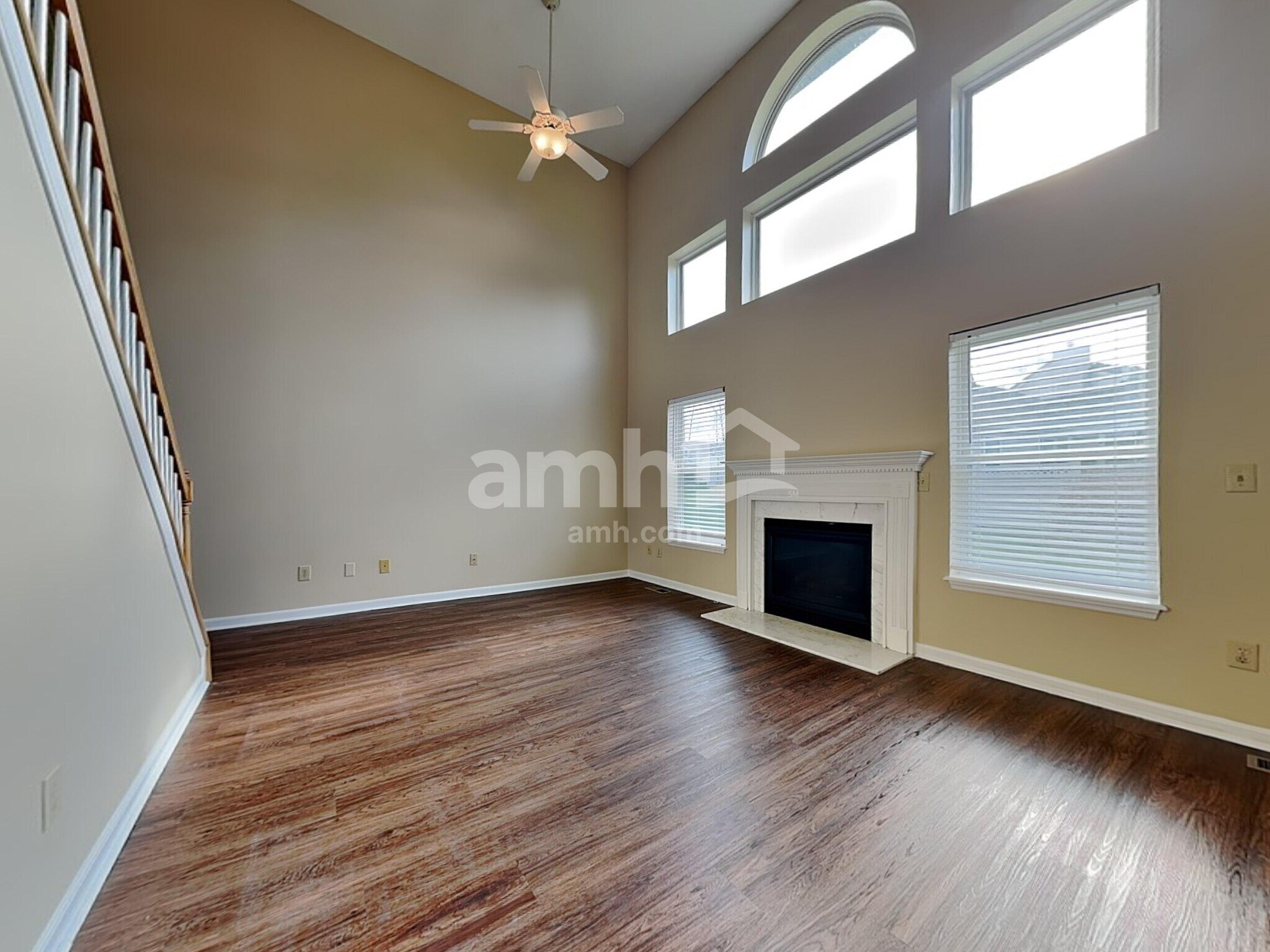 Building Photo - 5671 Longbow Dr