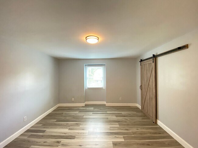 Building Photo - 331 Vineyard Park Ct