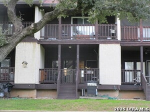 Building Photo - 421 Watts Ln