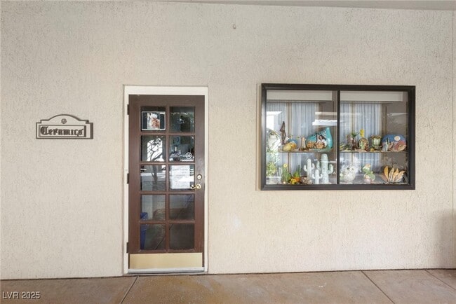 Building Photo - 9004 Litchfield Ave