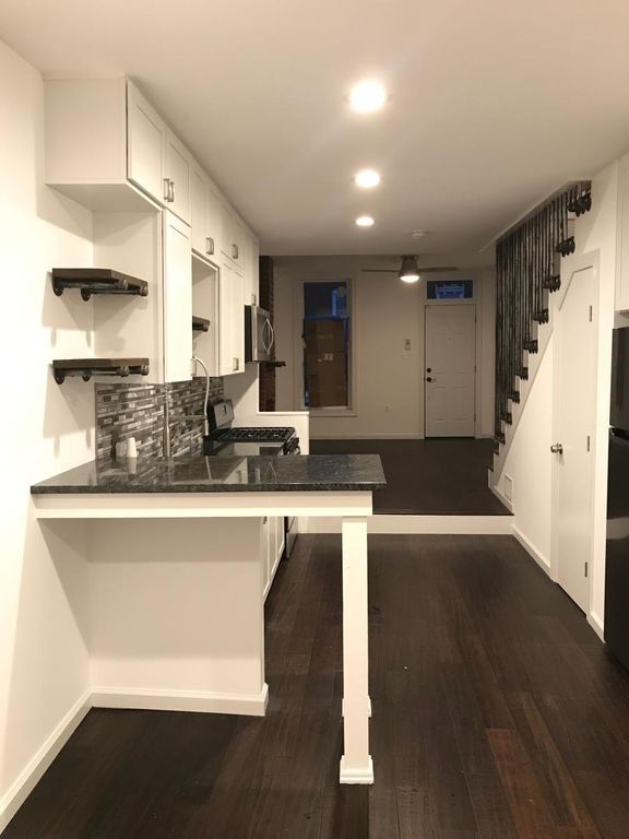 Building Photo - 1711 Latrobe St