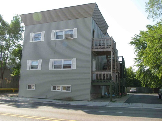 Building Photo - 1321 Martin Luther King Jr Dr
