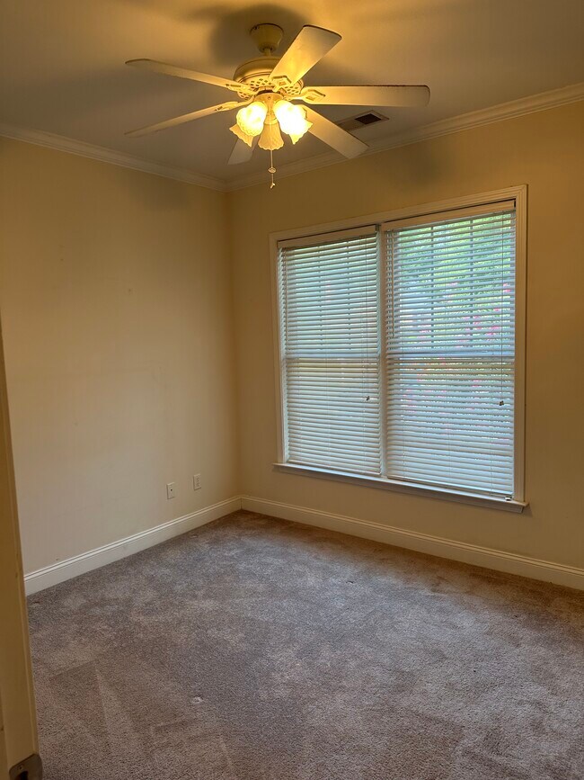 Front bedroom, full of natural light - 3406 Margrave Rd