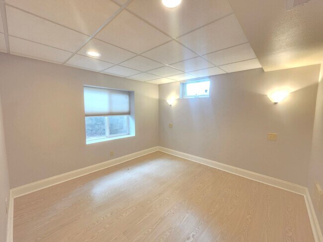 Building Photo - $2,600 - 3 Bed / 2 Bath Beautiful Craftsman Home by Manito Park