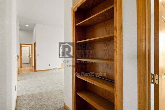 Building Photo - 3348 Hales Ranch Rd