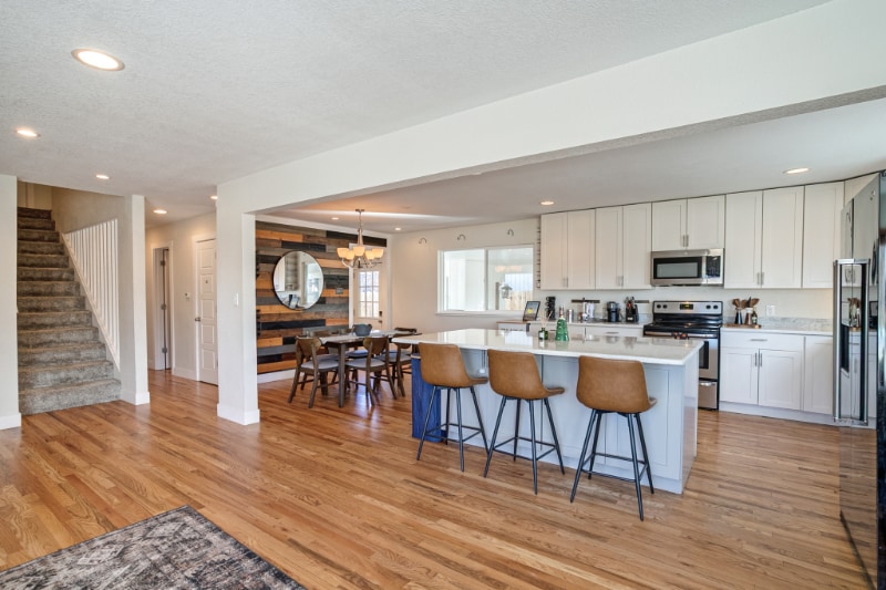 Building Photo - 10490 W Dakota Ave