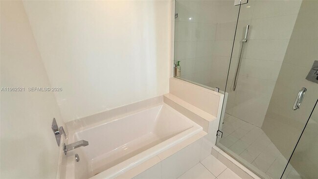 Building Photo - 1100 S Miami Ave