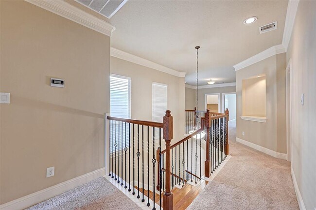 Building Photo - 5708 Petty St