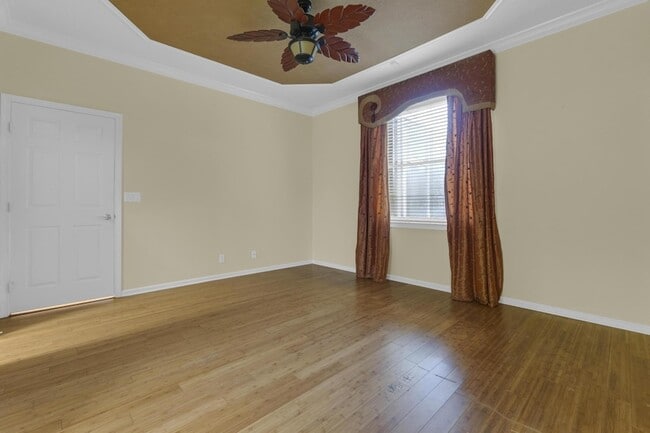 Building Photo - 10664 Royal Caribbean Cir