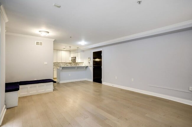 Building Photo - 1323 Clifton St NW