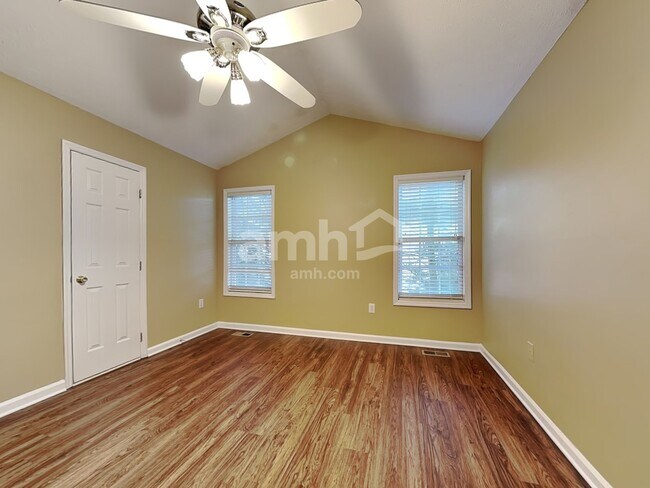 Building Photo - 112 Pine Orchard Ct