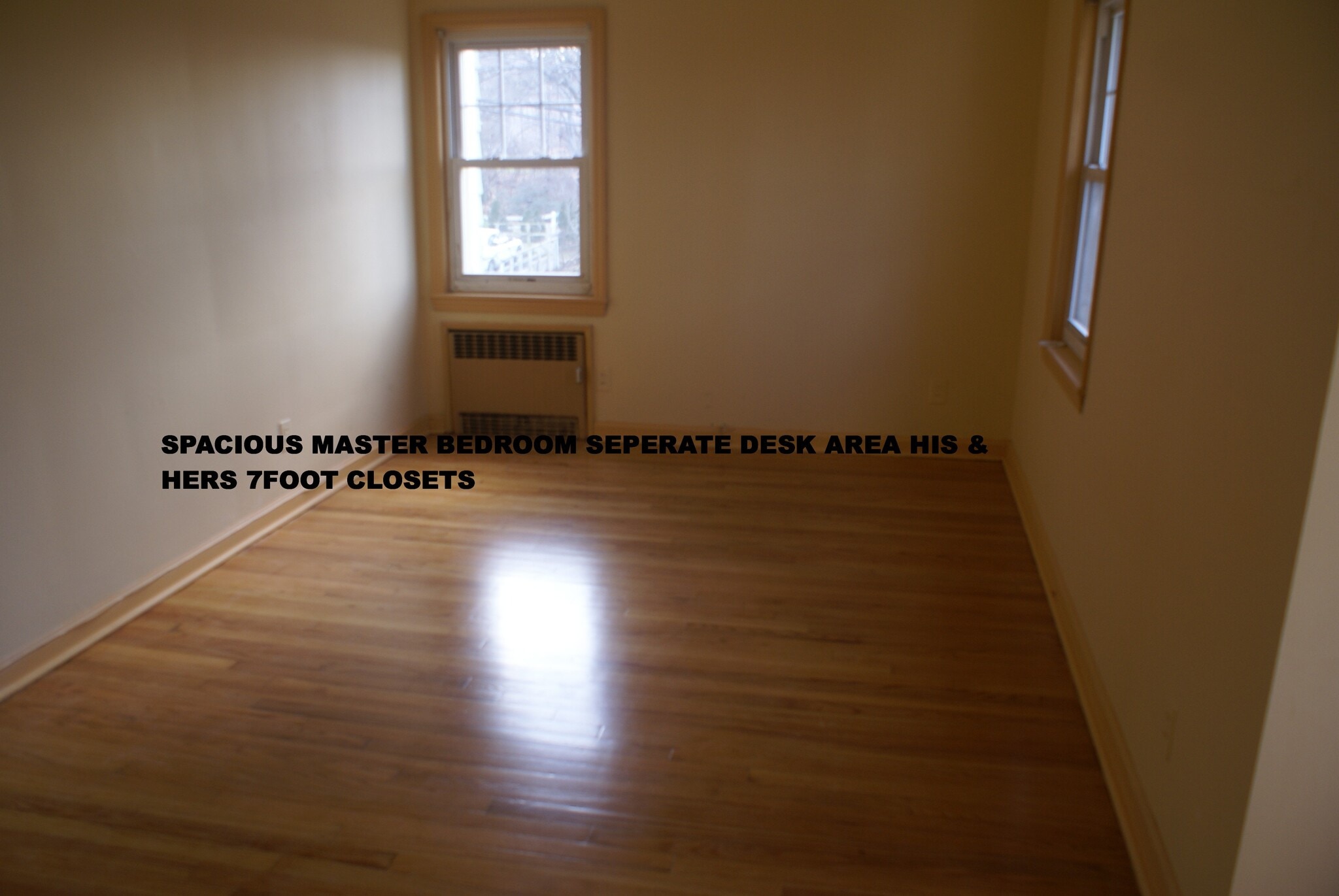 Building Photo - 563 Art Ln