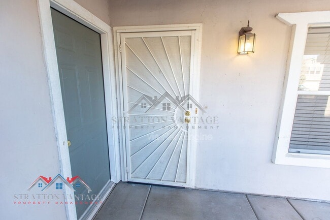 Building Photo - 2701 W Jasper Ave