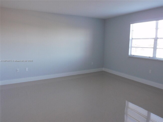 Building Photo - 6930 NW 186th St