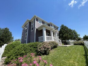 Building Photo - 3 bedroom - Menagerie