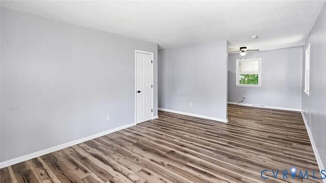 Building Photo - 1810 Owens Ct