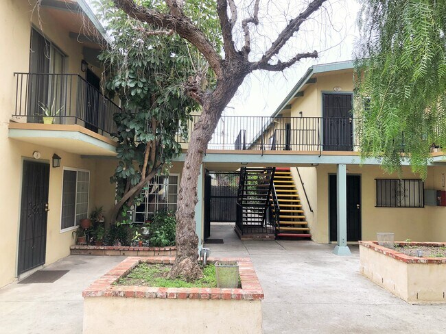 Building Photo - Sanborn Apts