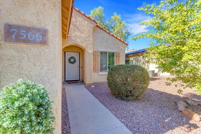 Building Photo - Stunning Single-Level Rental In The Highly Sought-After Anthem at Merrill Ranch!