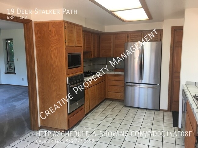 Building Photo - 4 Bedroom House in Monterey, CA 93940