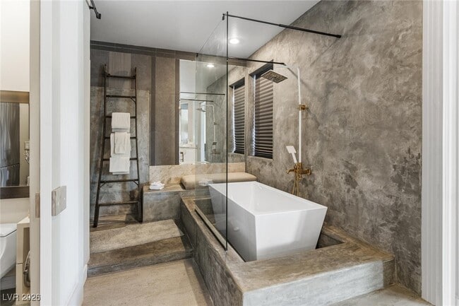 Building Photo - 1804 Plantea Ct