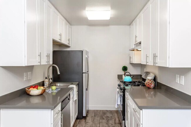 Building Photo - 344 Rheem Blvd