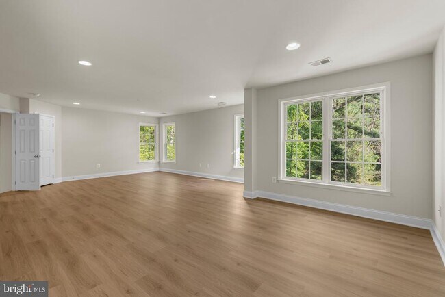 Building Photo - 9724 Centennial Meadows Ln