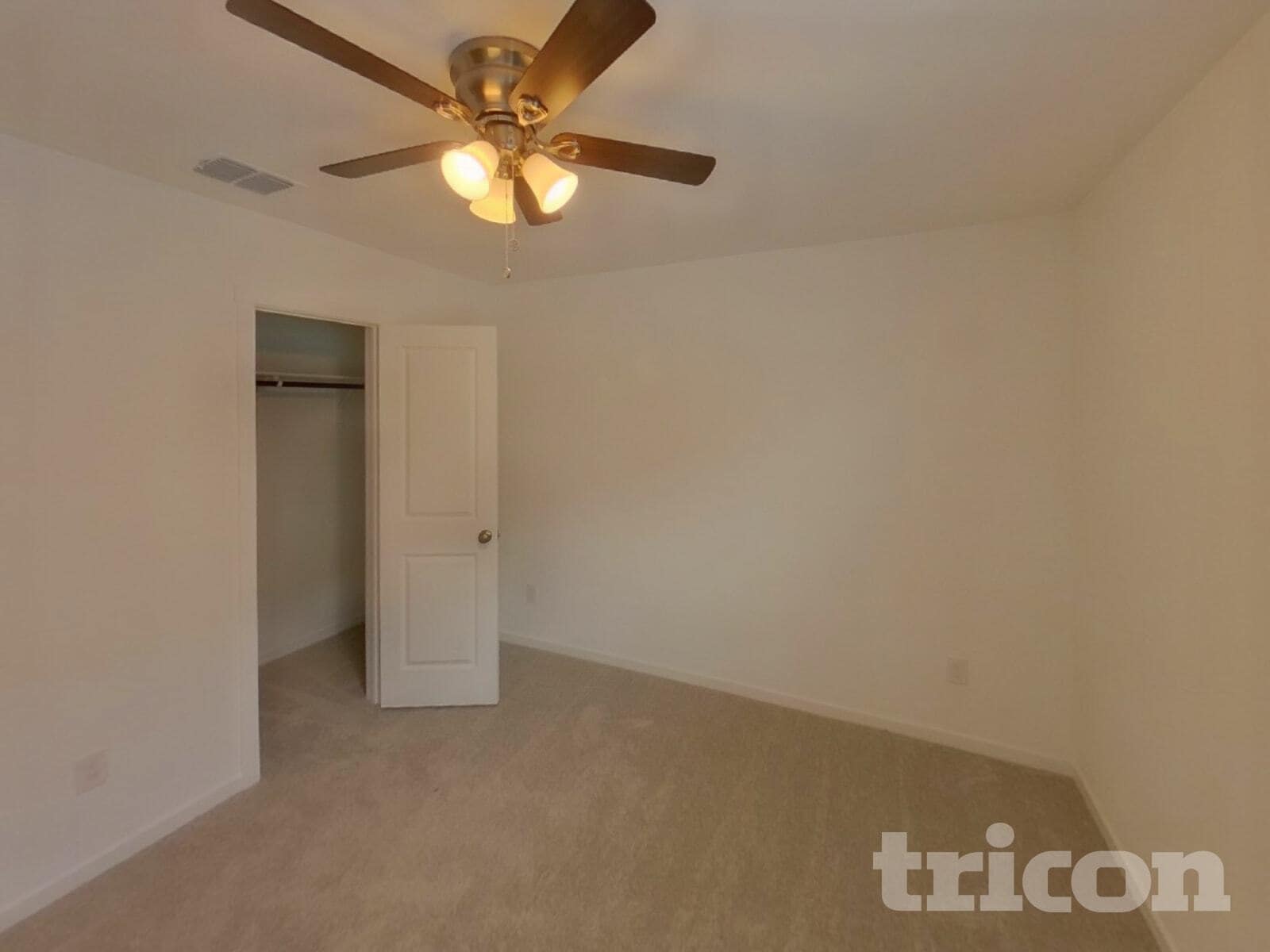 Building Photo - 819 Ponderosa Ln