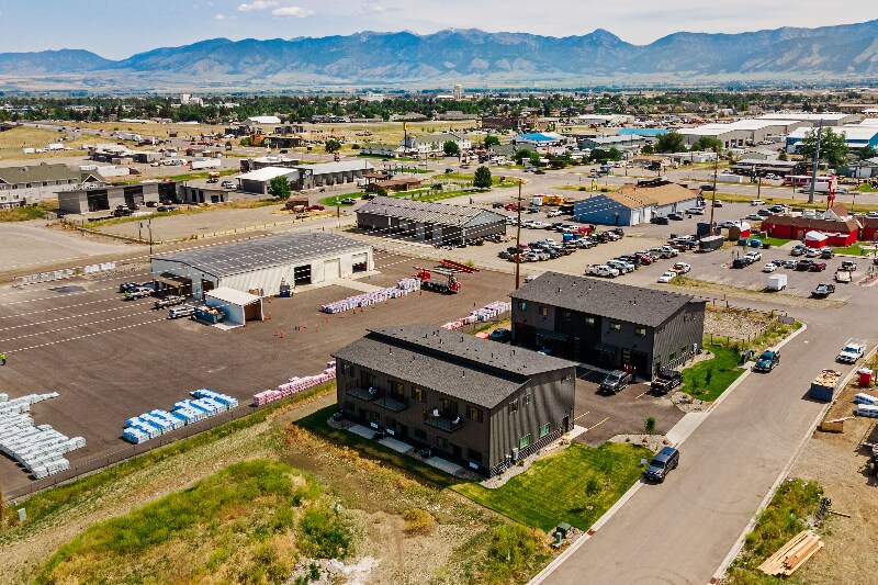 Building Photo - 205 Fletching Way